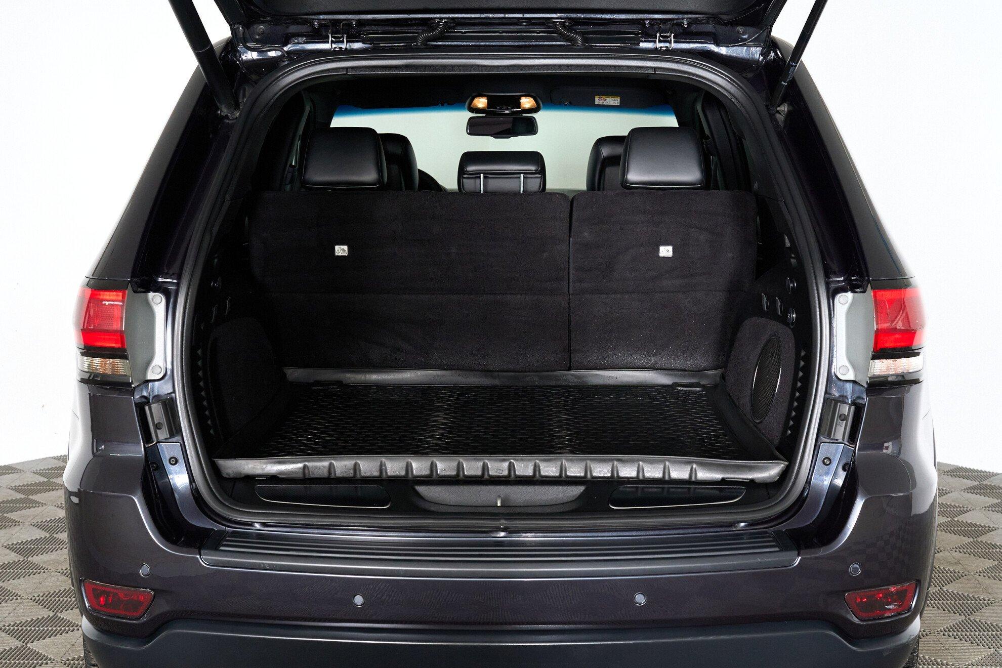 Jeep Grand Cherokee 2013, серый
