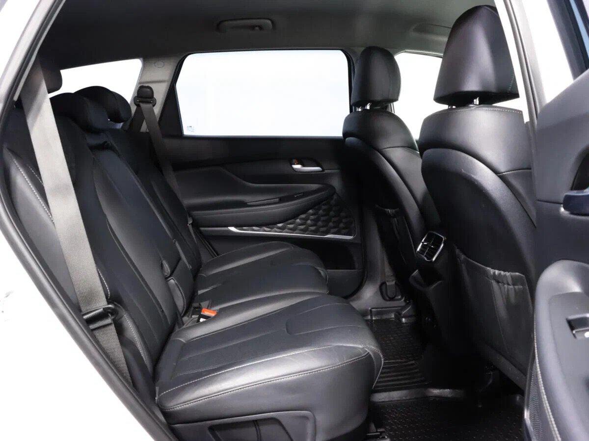 Hyundai Santa Fe 2018, белый