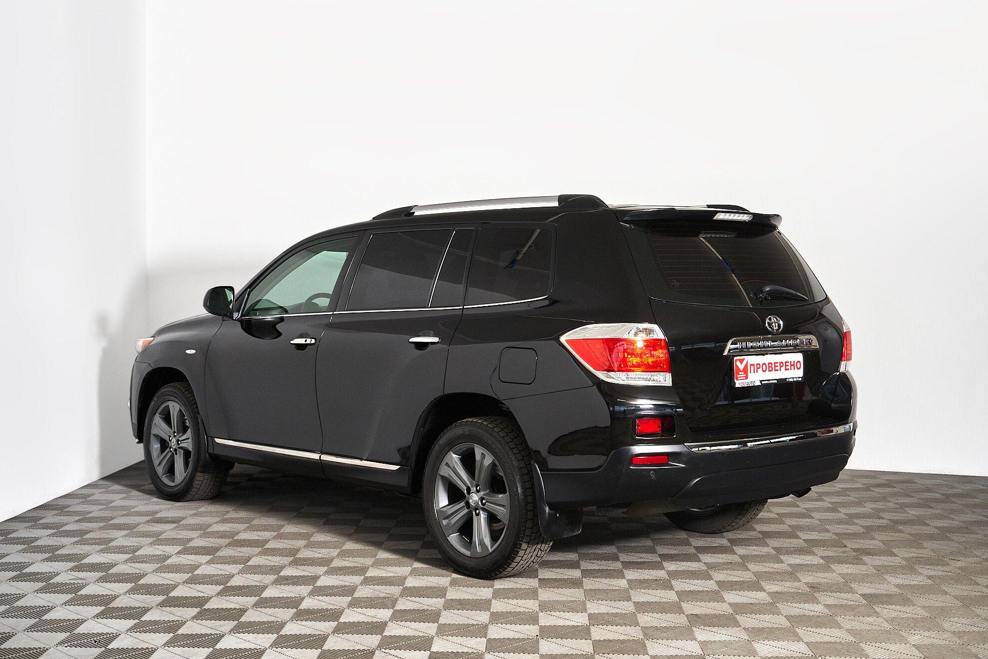 Toyota Highlander 2011, черный