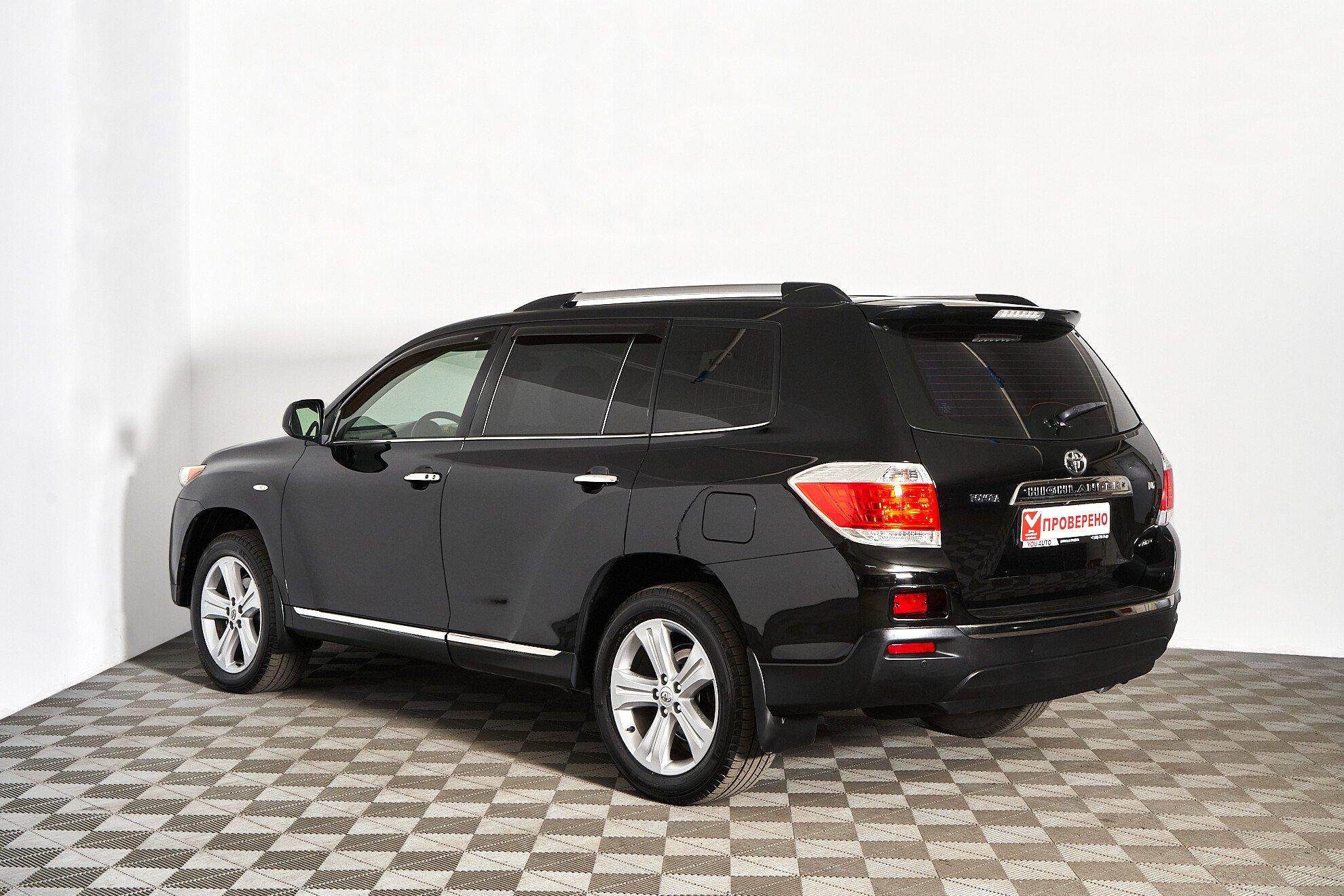 Toyota Highlander 2012, черный
