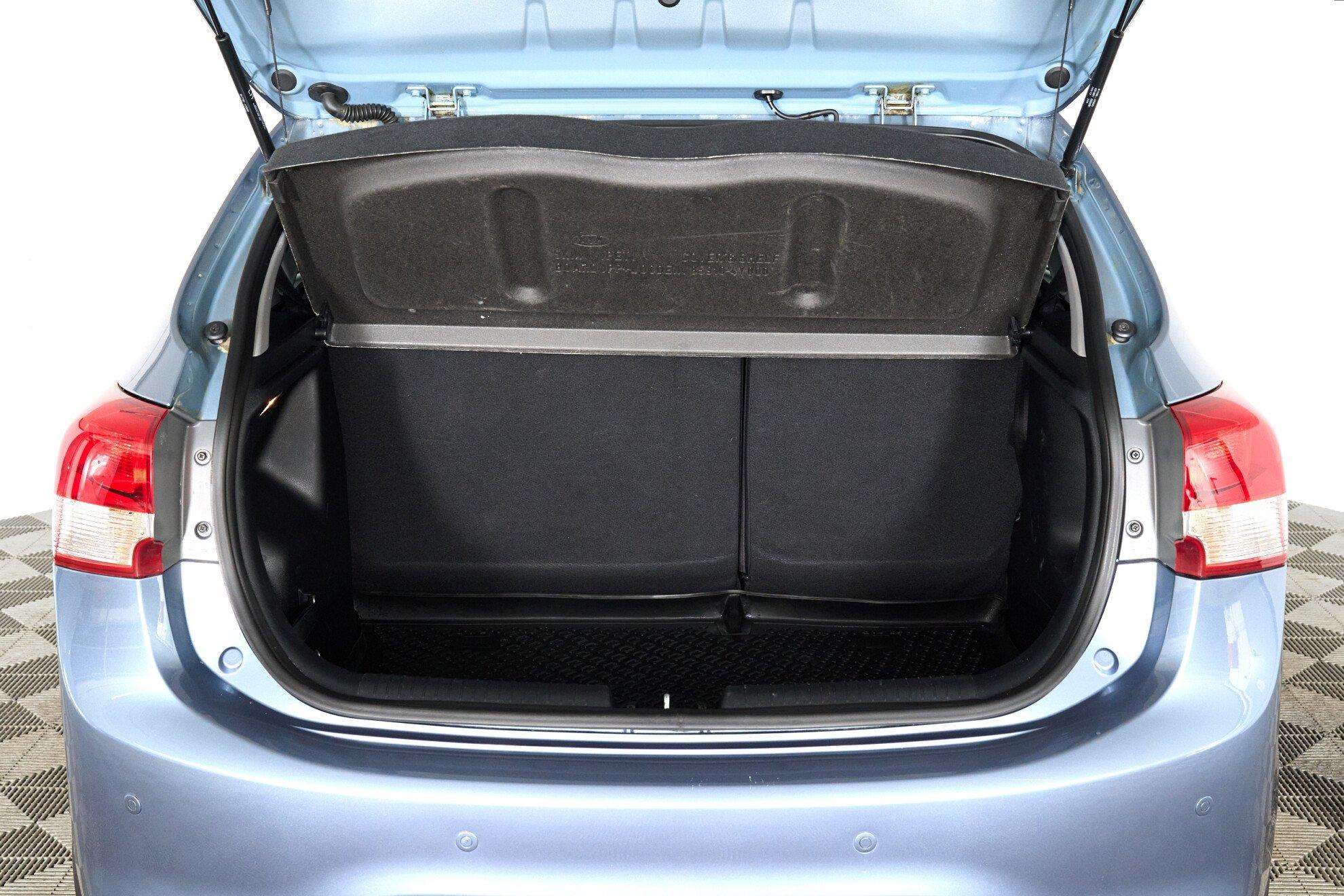 Kia Rio 2015, голубой