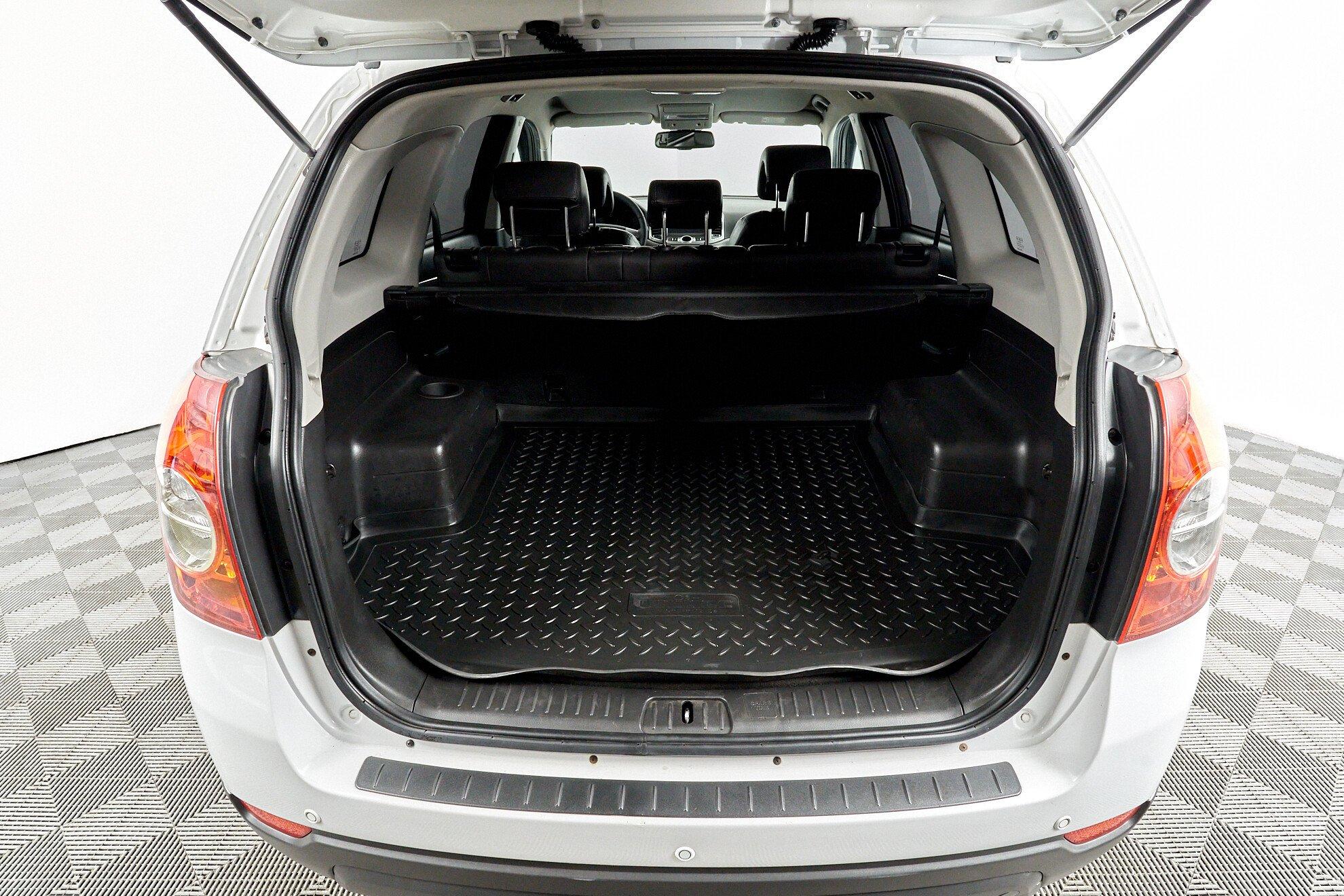 Chevrolet Captiva 2013, белый