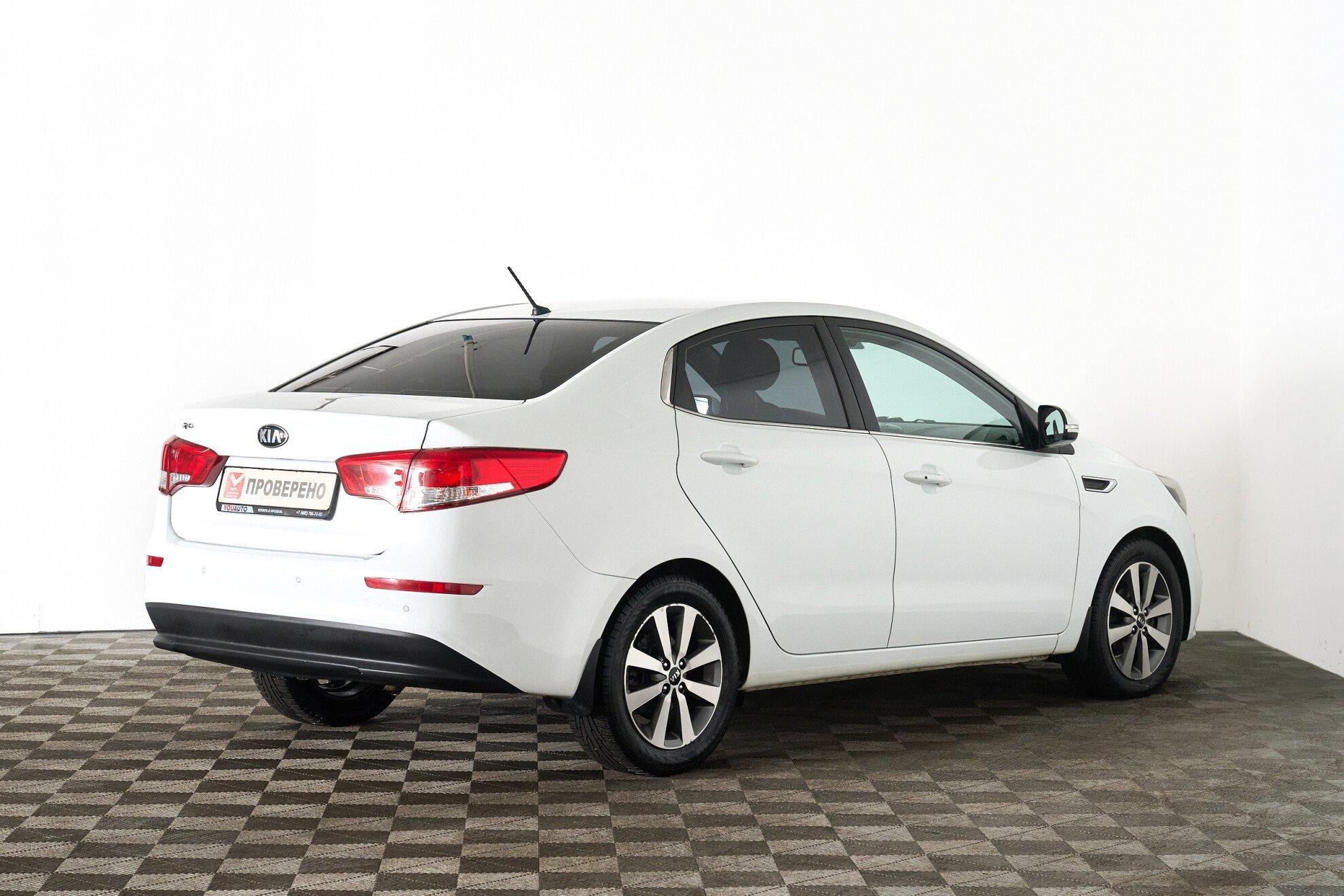 Kia Rio 2016, белый