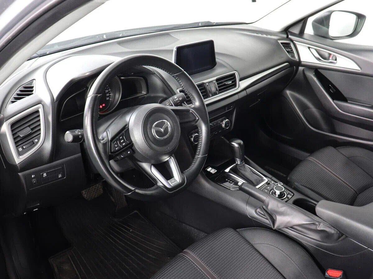 Mazda 3 2019, серебряный