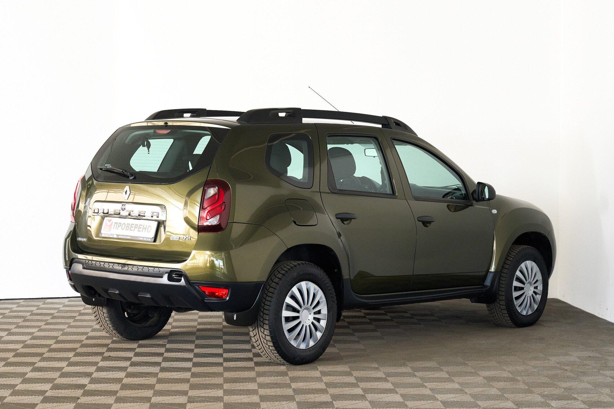 Renault Duster 2015, зеленый