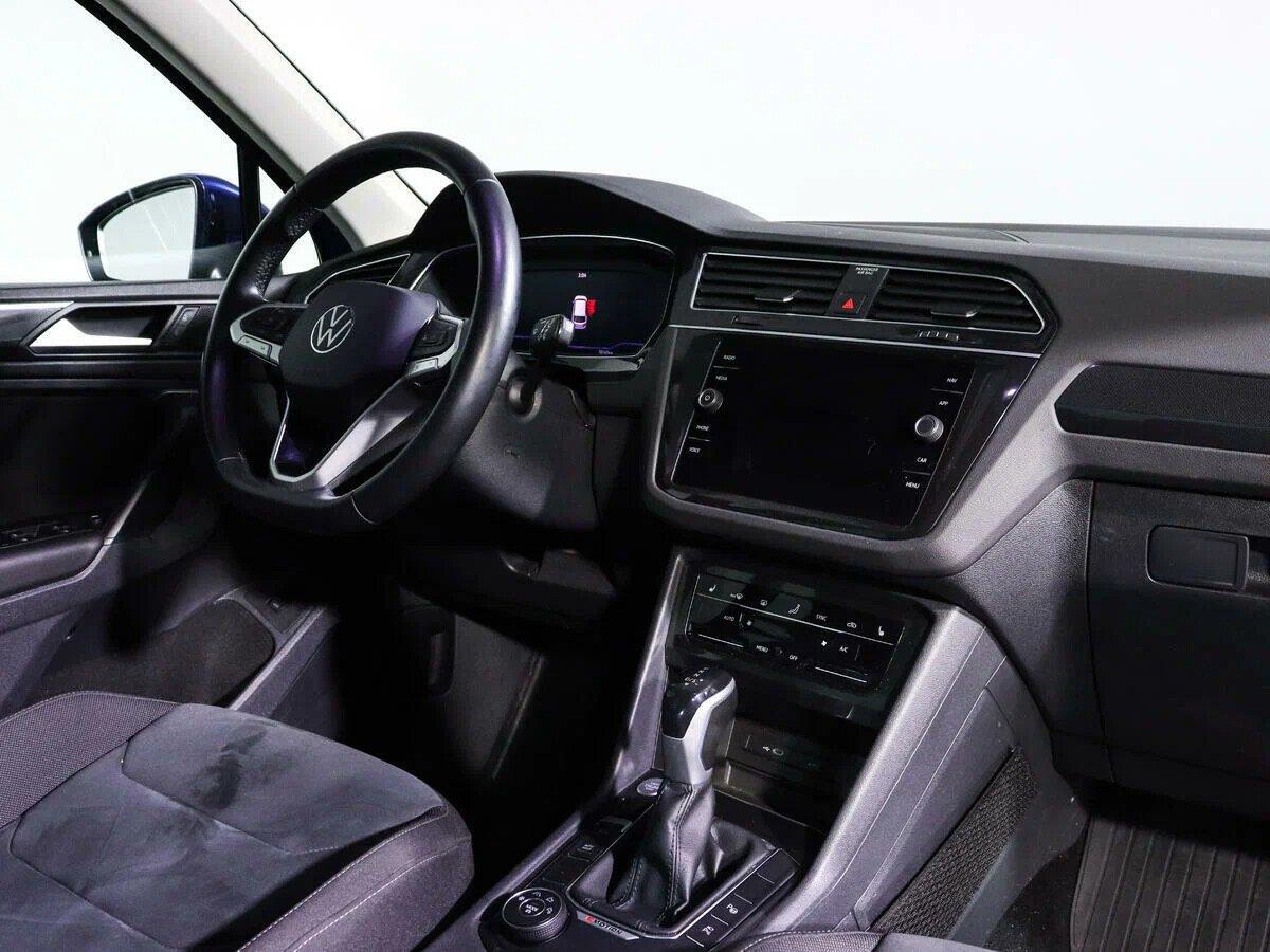 Volkswagen Tiguan 2021, синий