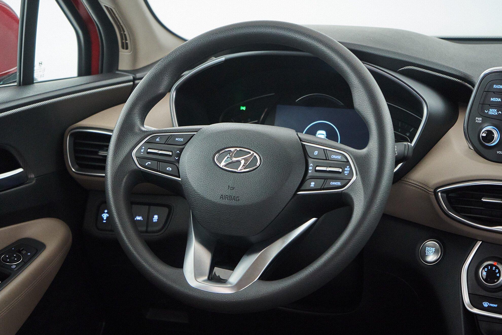 Hyundai Santa Fe 2020, красный
