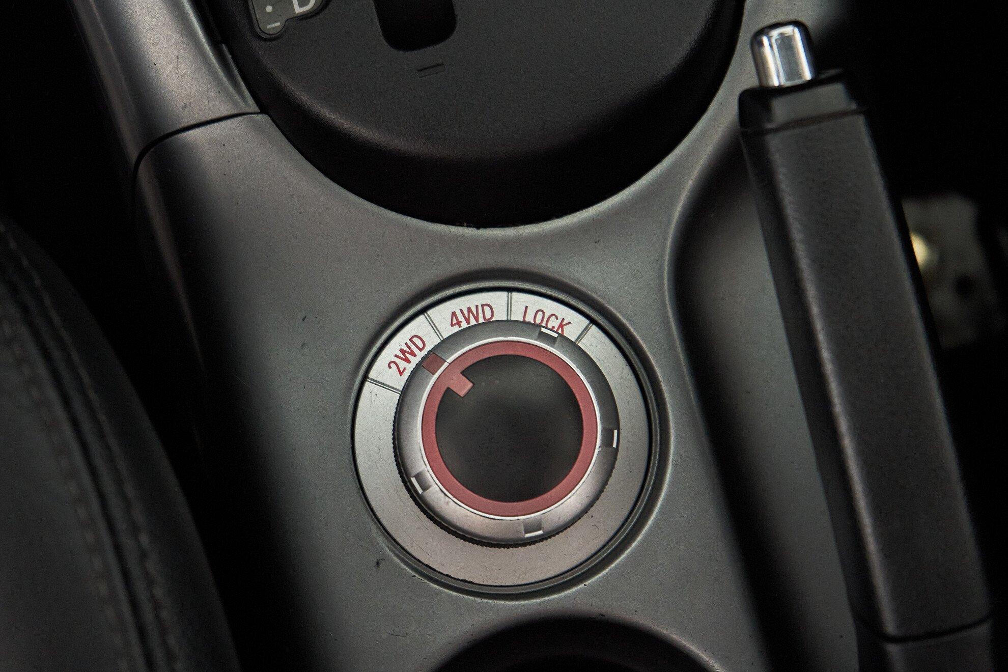 Mitsubishi Outlander 2011, коричневый