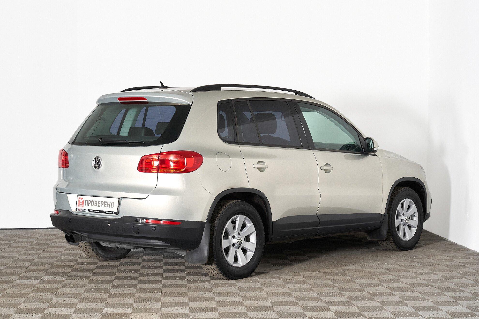 Volkswagen Tiguan 2012, серебряный