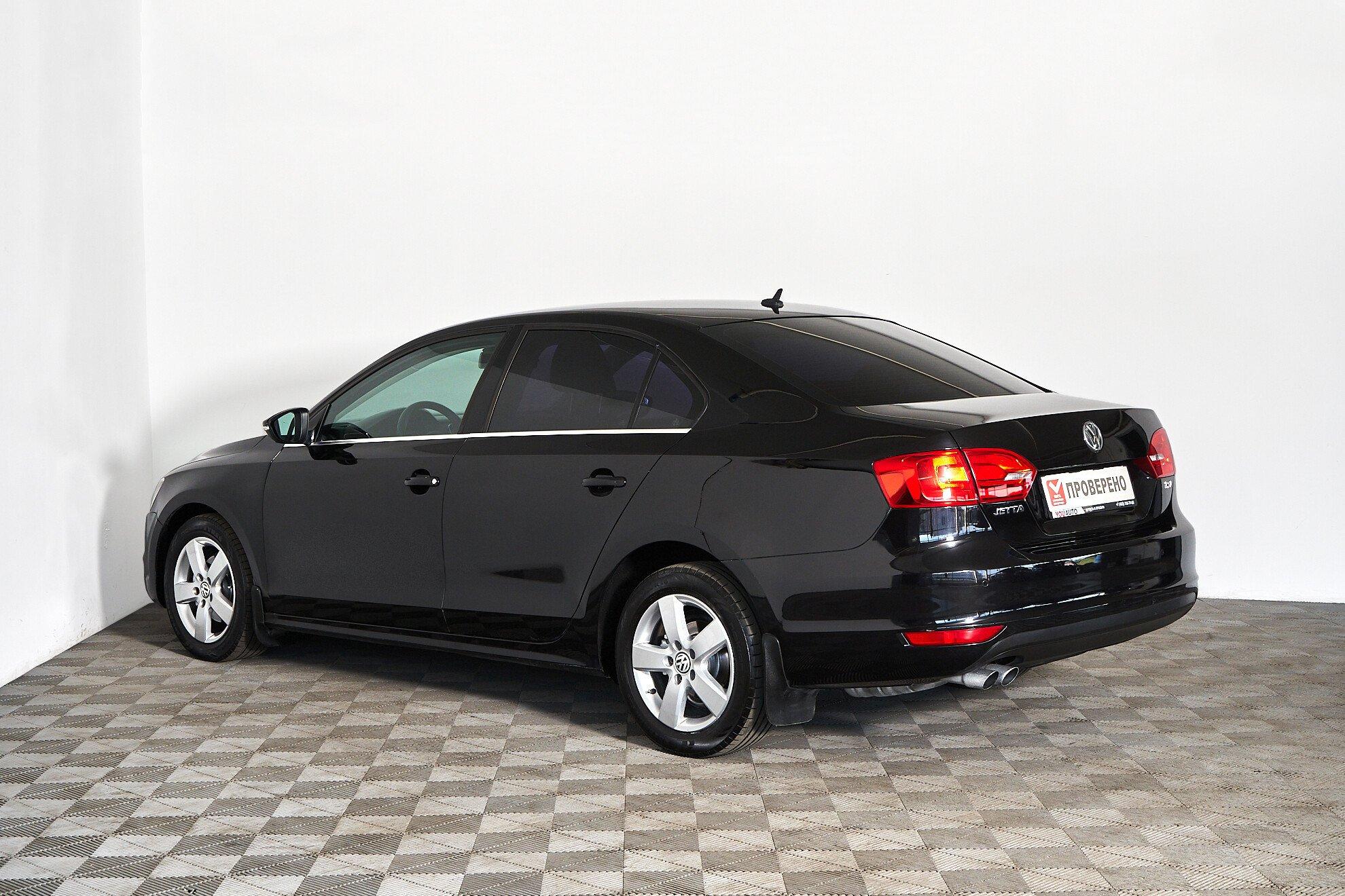 Volkswagen Jetta 2013, черный