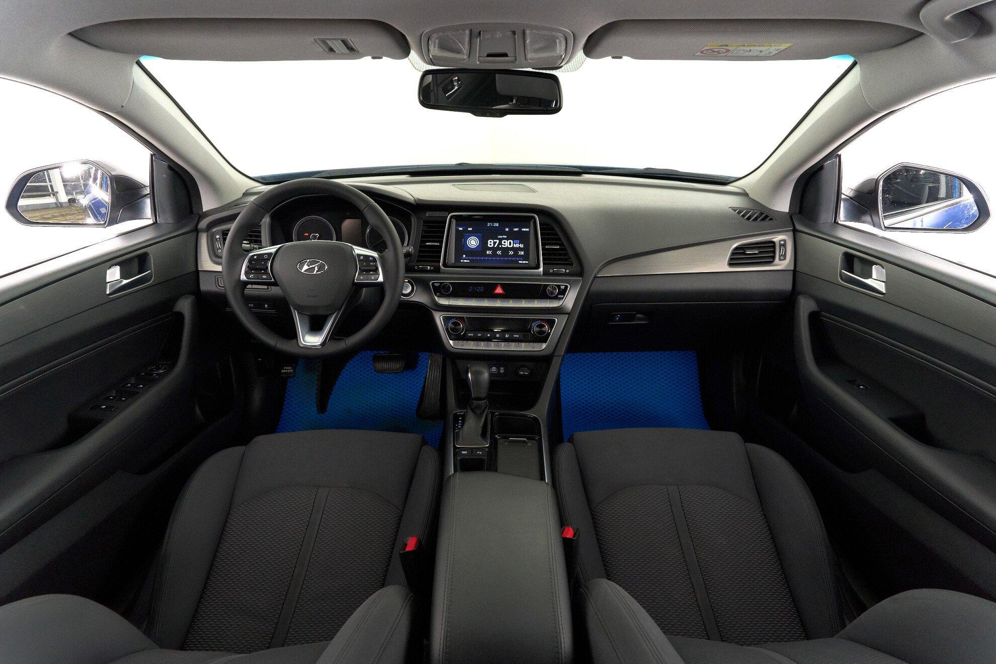 Hyundai Sonata 2017, голубой