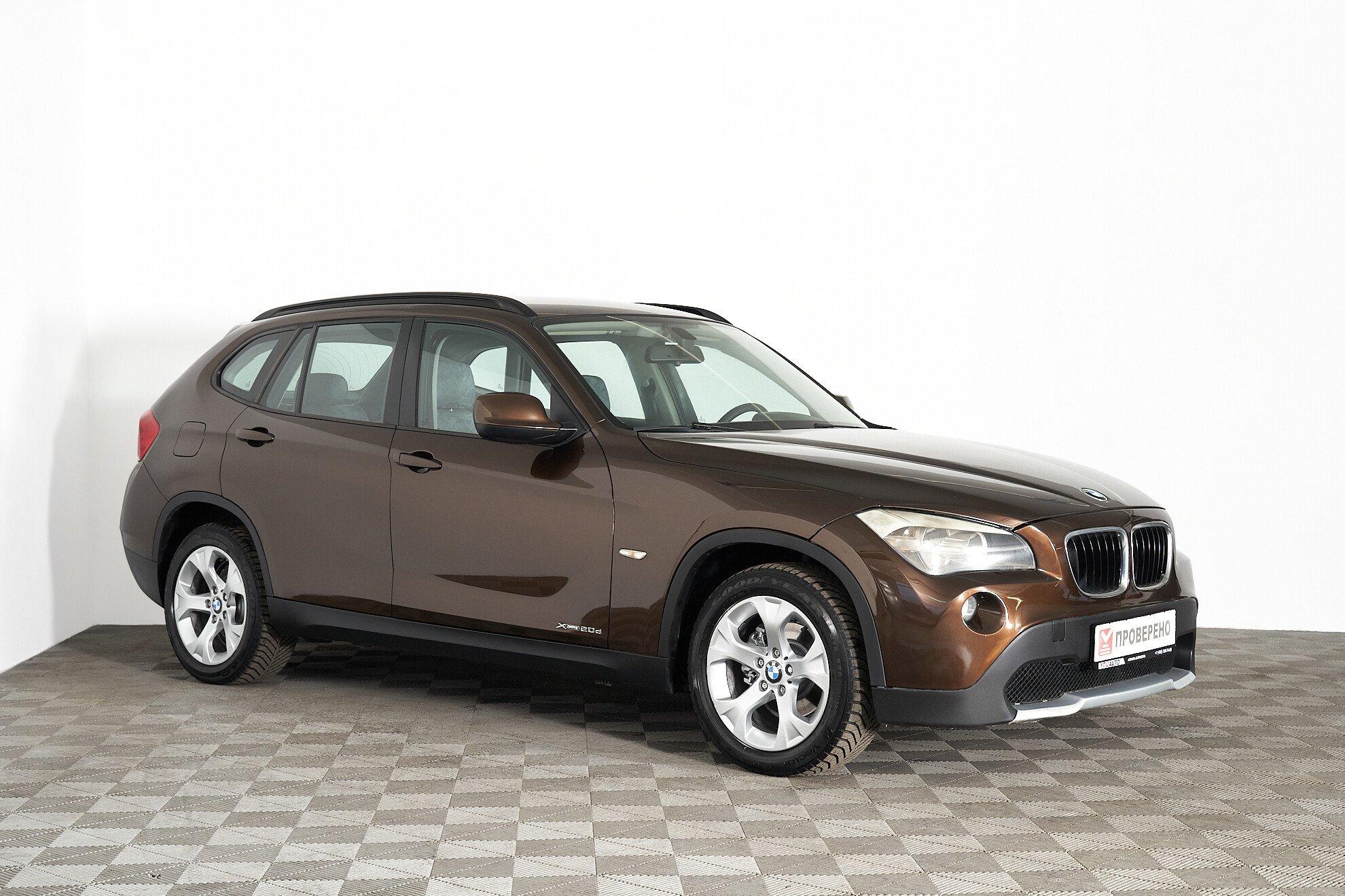 BMW X1 2011, коричневый