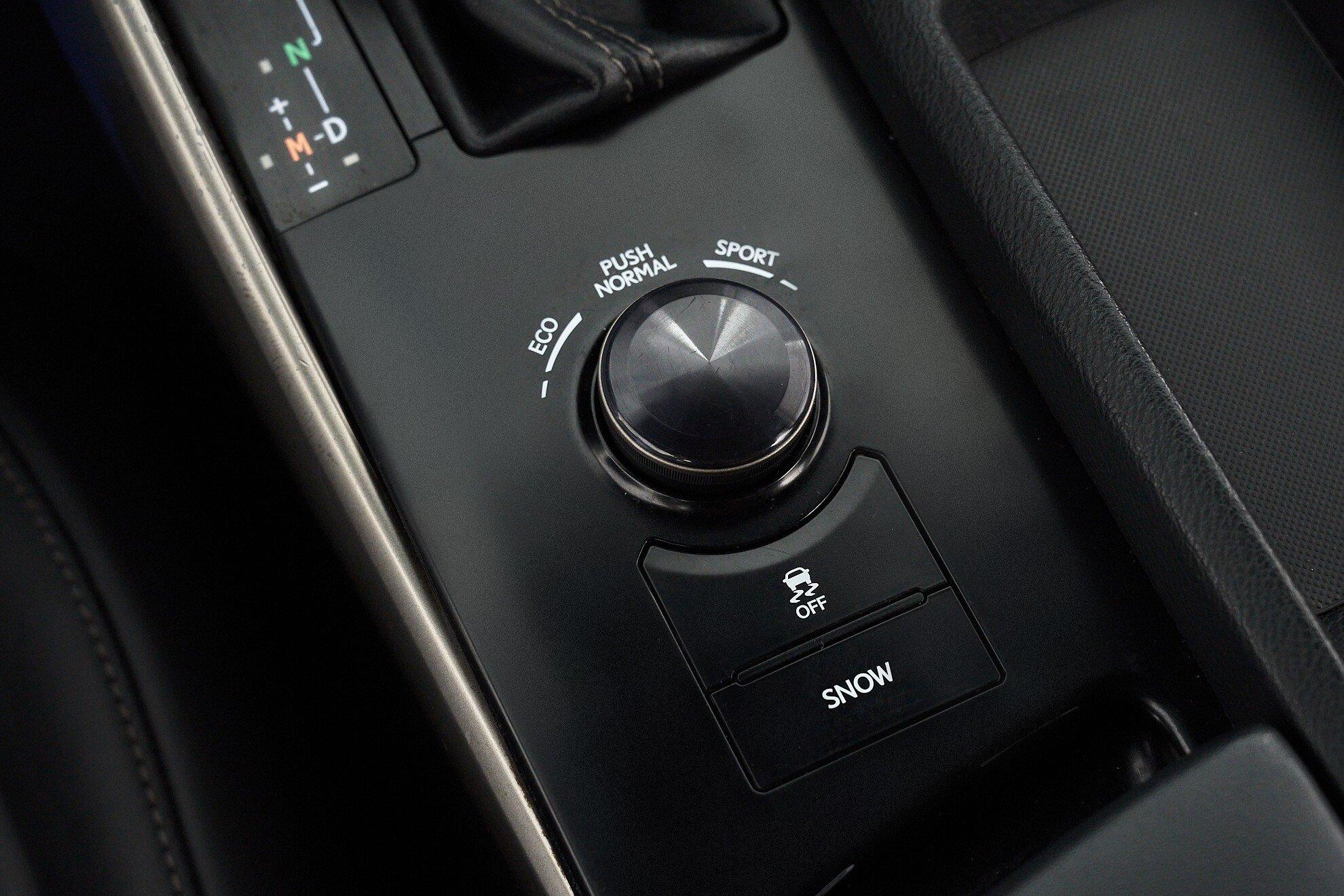 Lexus IS 2014, синий