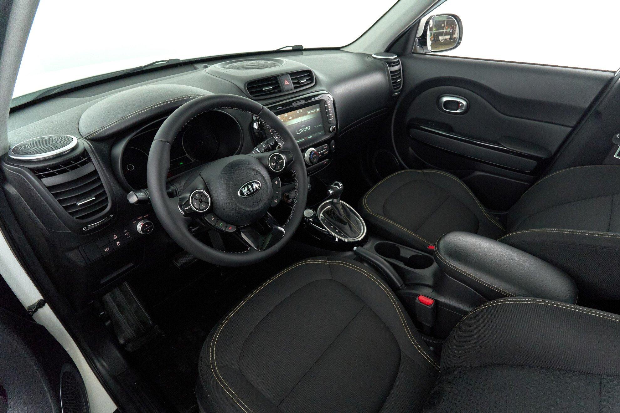 Kia Soul 2016, белый