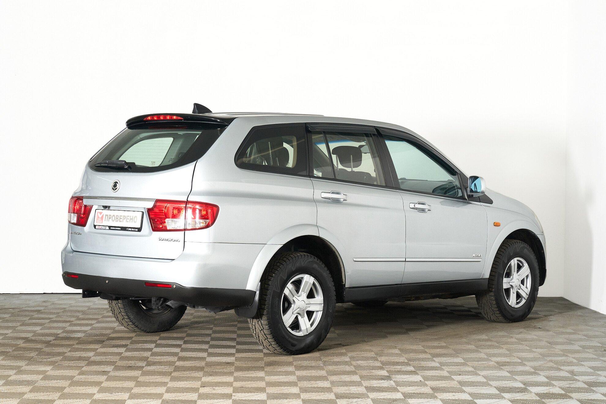 SsangYong Kyron 2014, серебряный