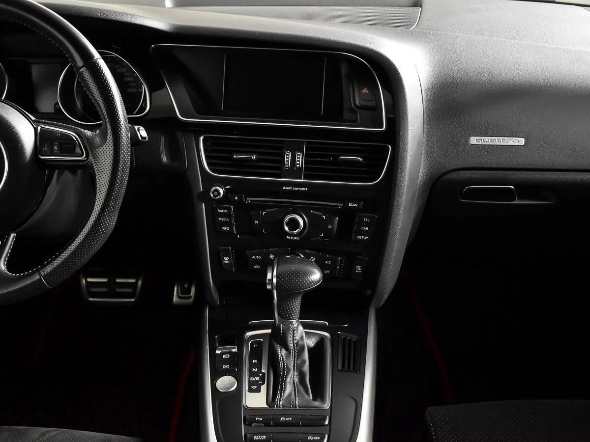 Audi A5 2014, черный