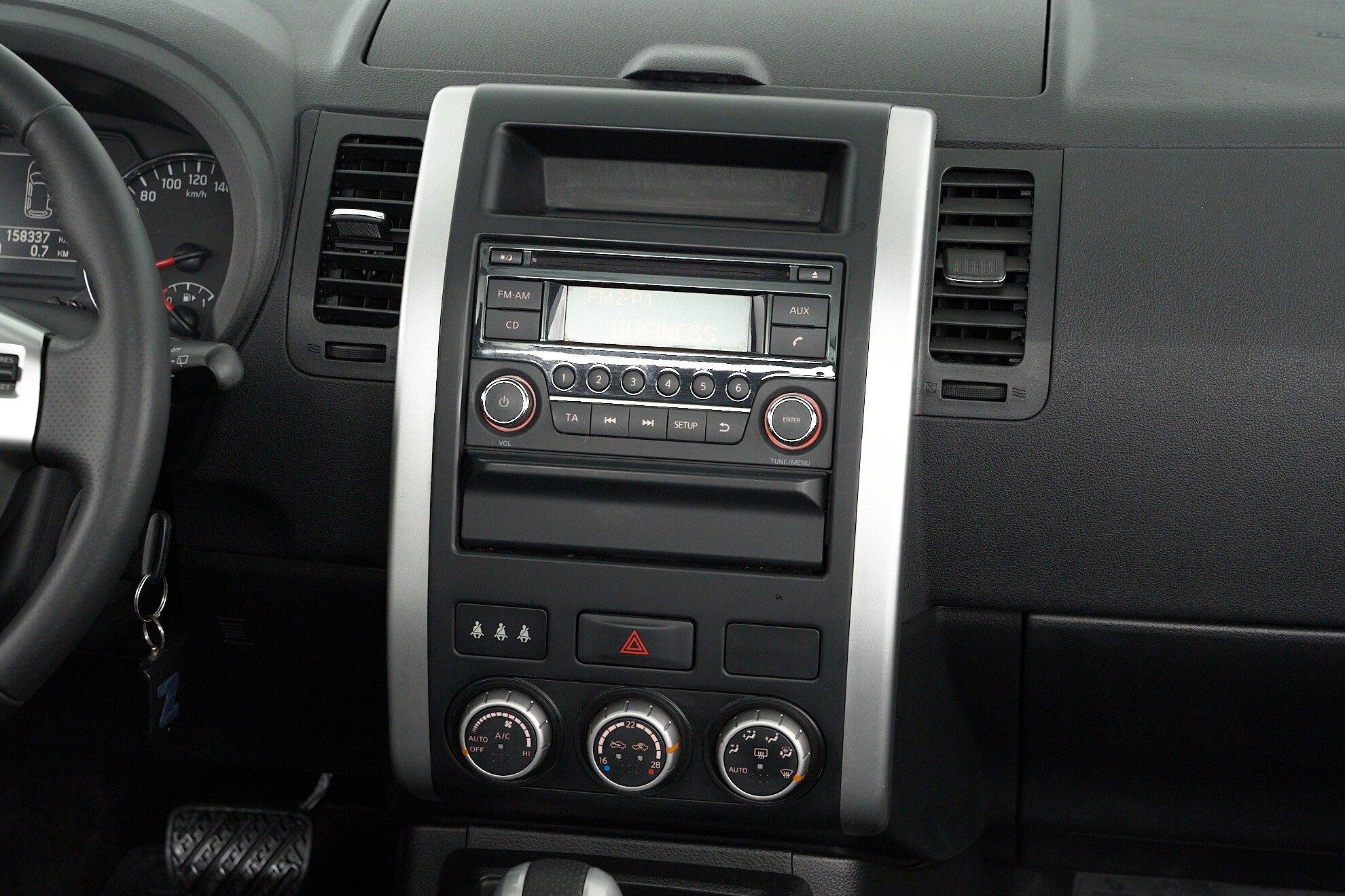 Nissan X-Trail 2014, черный