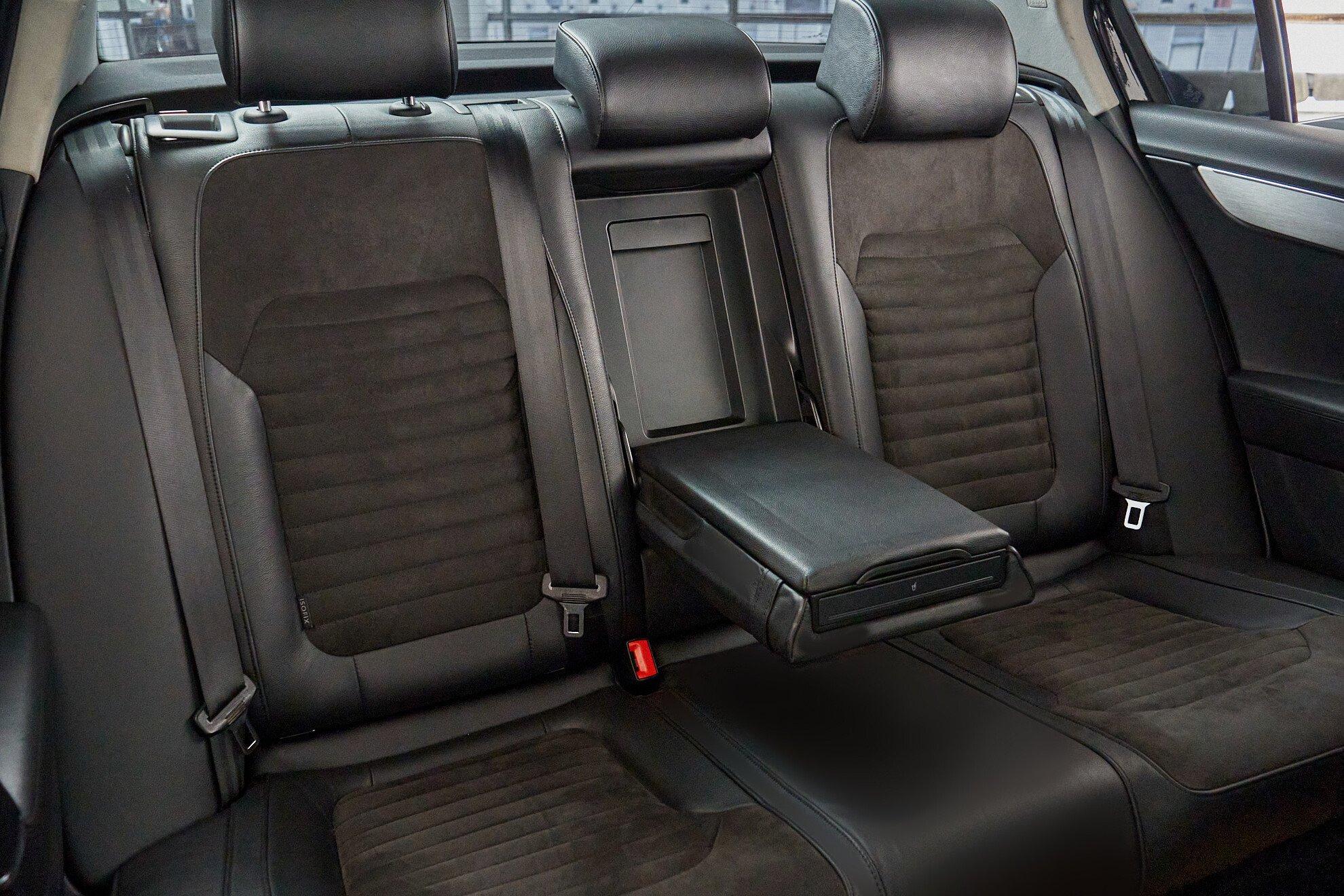 Volkswagen Passat 2013, черный
