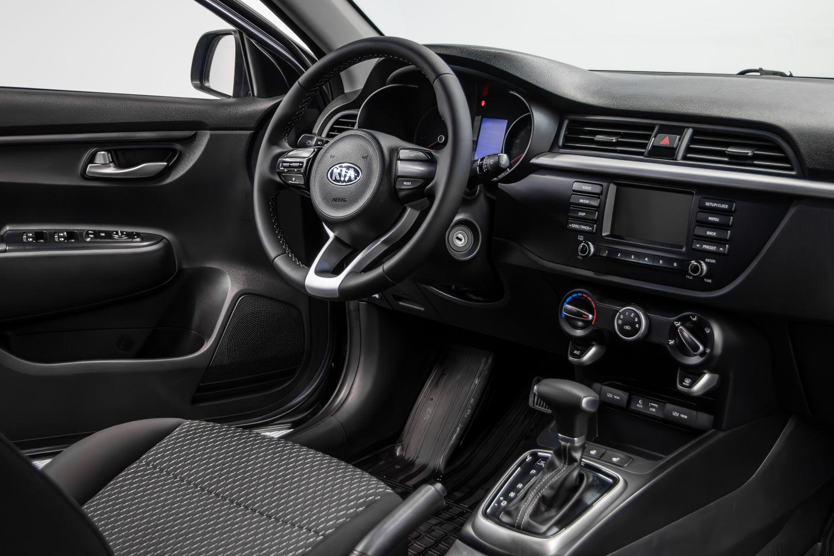 Kia Rio 2018, серый