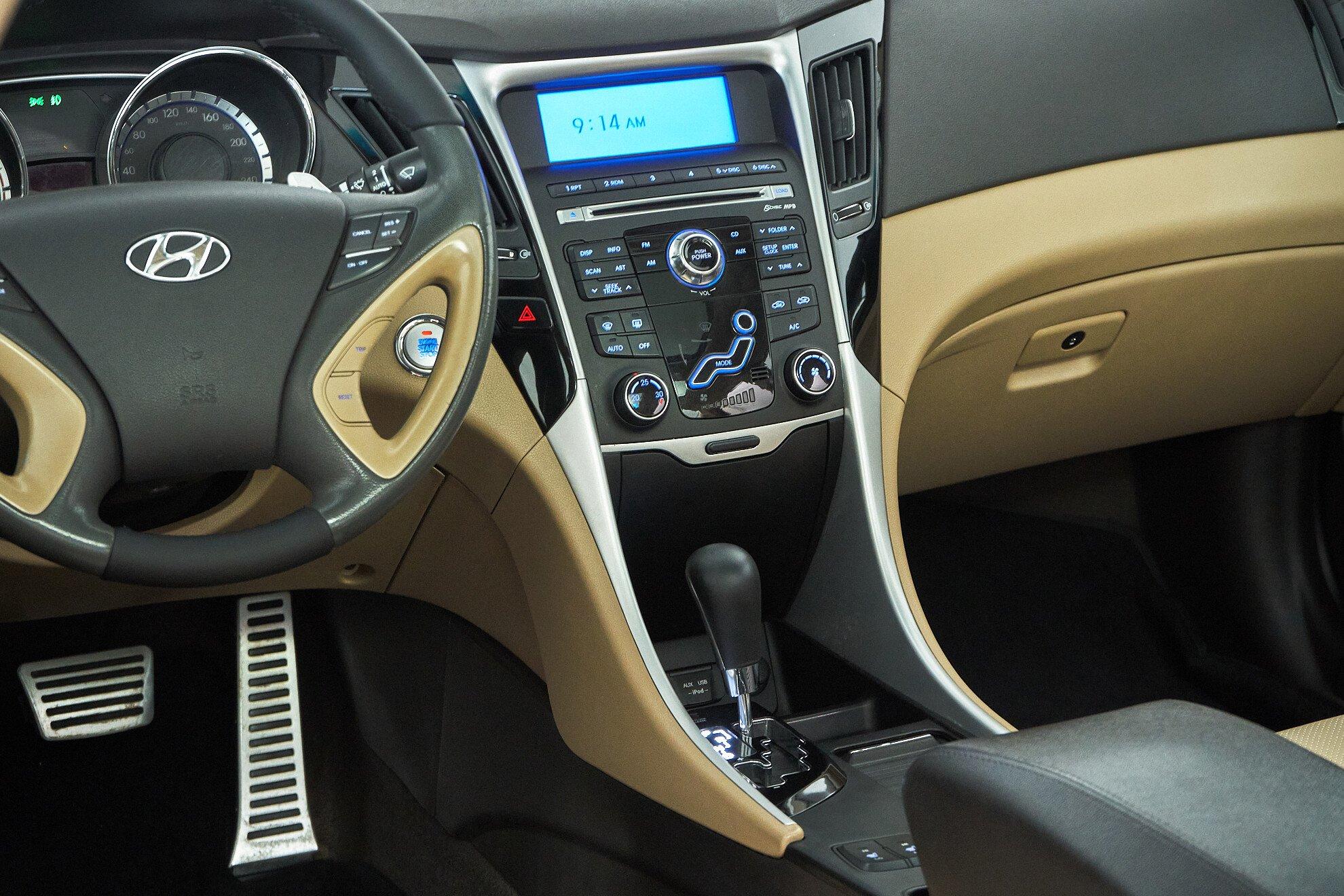 Hyundai Sonata 2012, черный