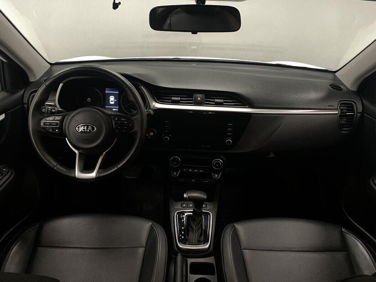 Kia Rio 2021, белый