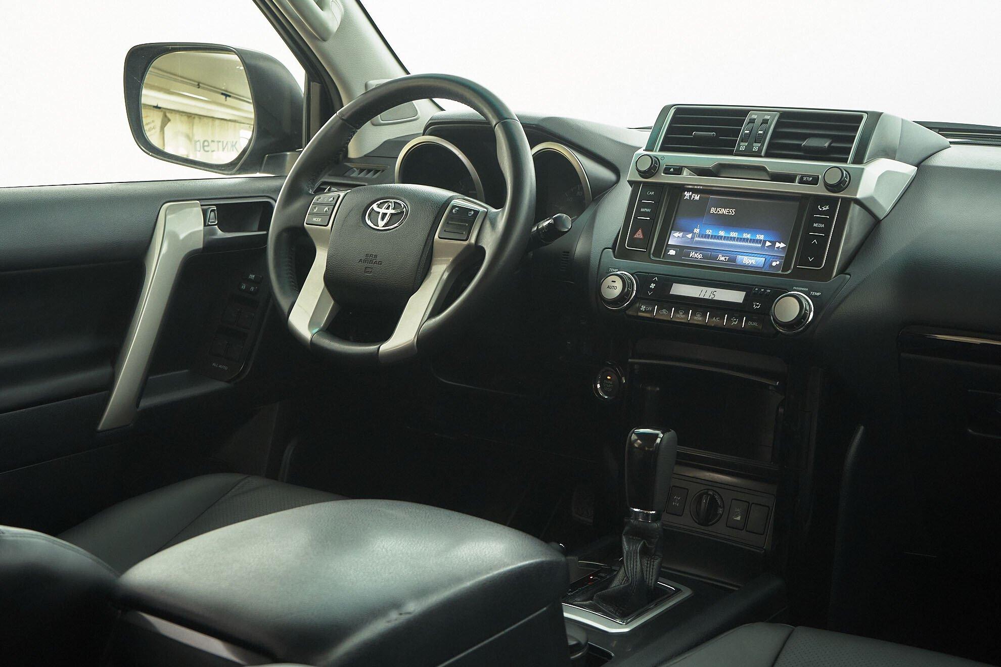 Toyota Land Cruiser Prado 2016, синий