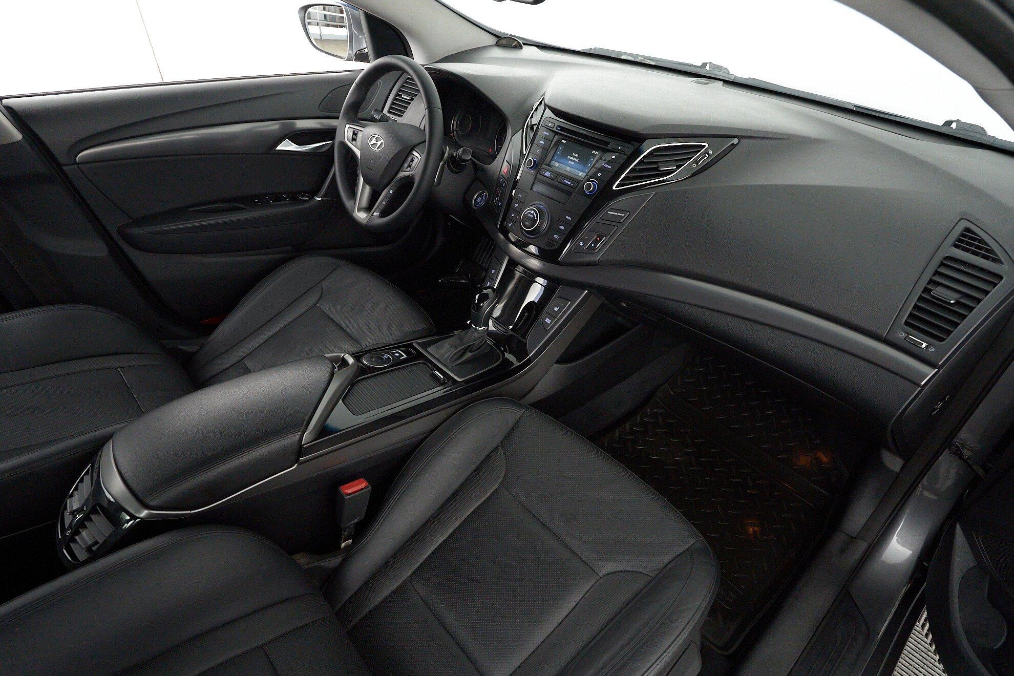 Hyundai i40 2017, серый