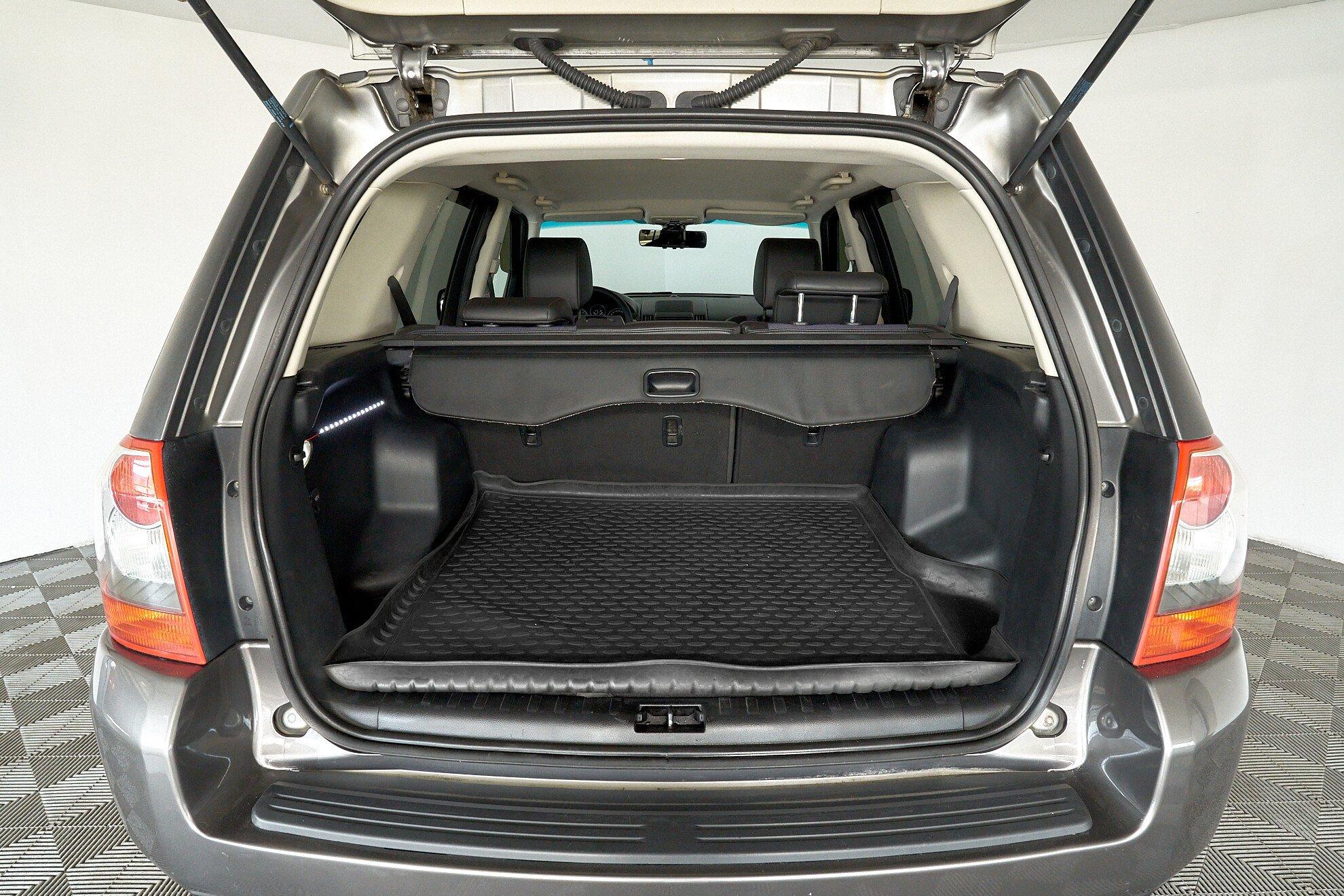 Land Rover Freelander 2009, серый