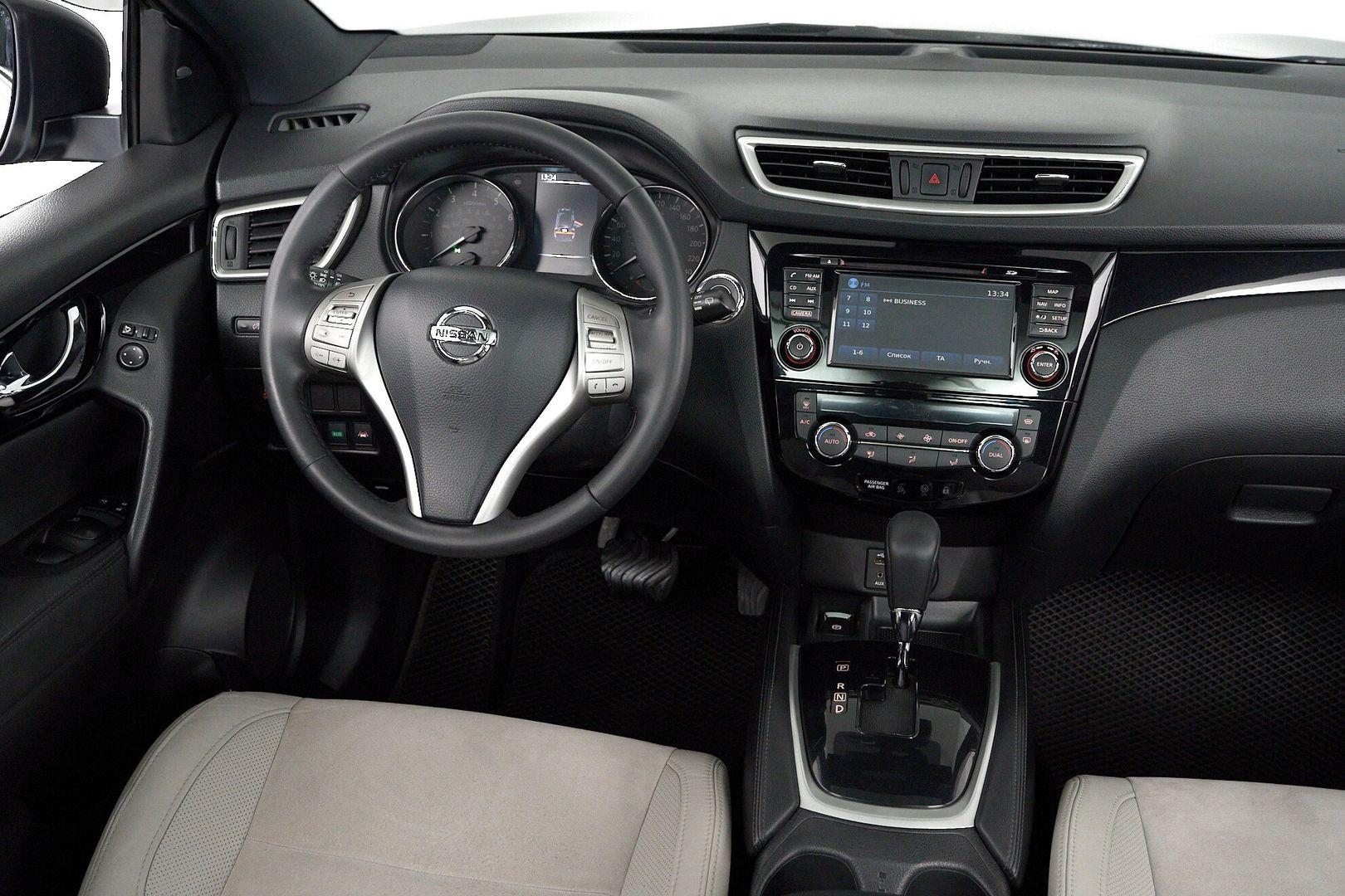 Nissan Qashqai 2017, черный