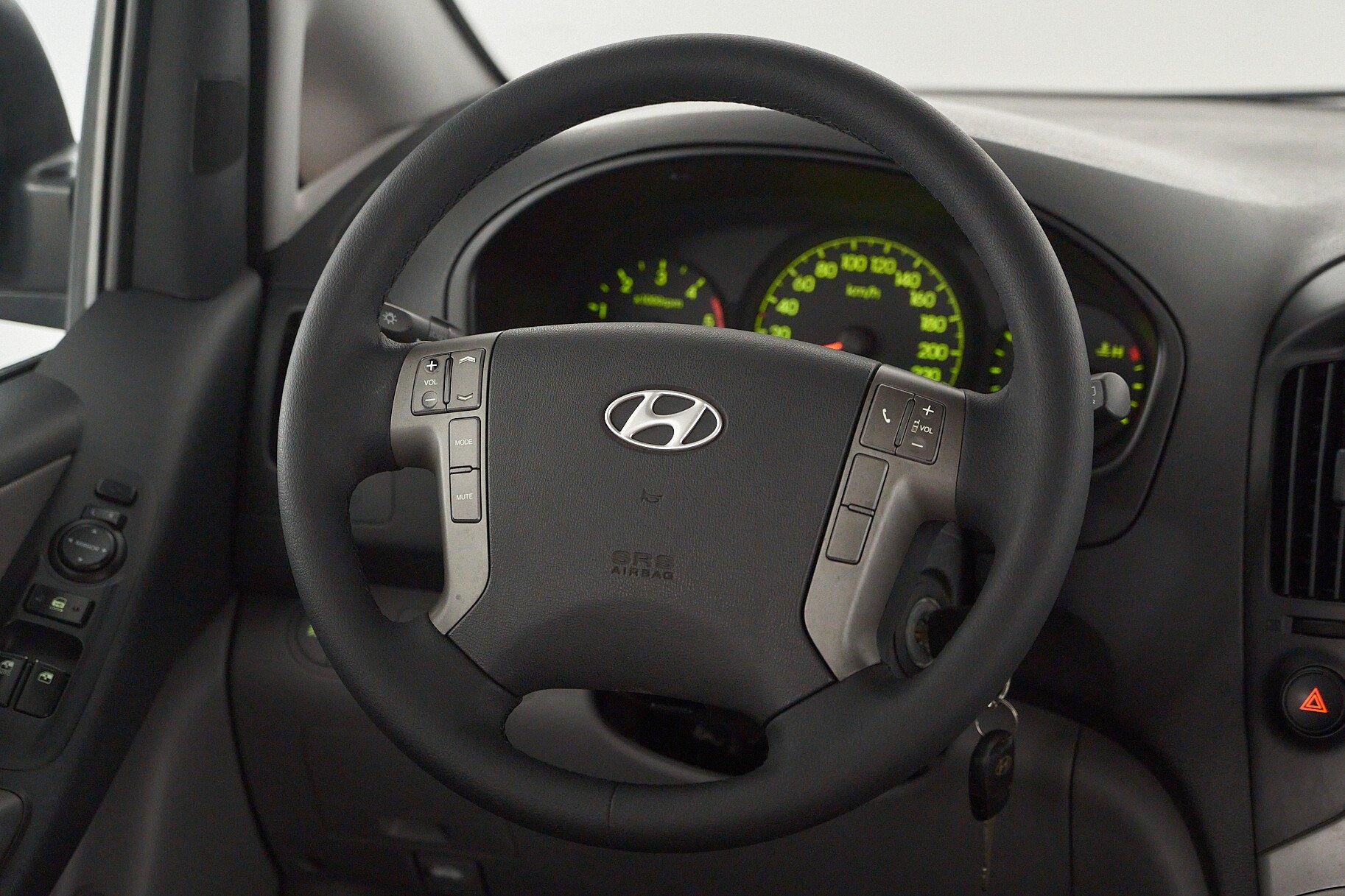 Hyundai Grand Starex 2010, черный