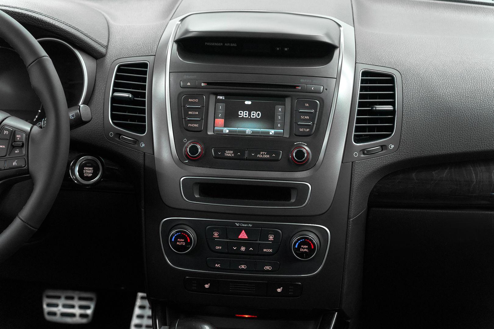 Kia Sorento 2013, белый