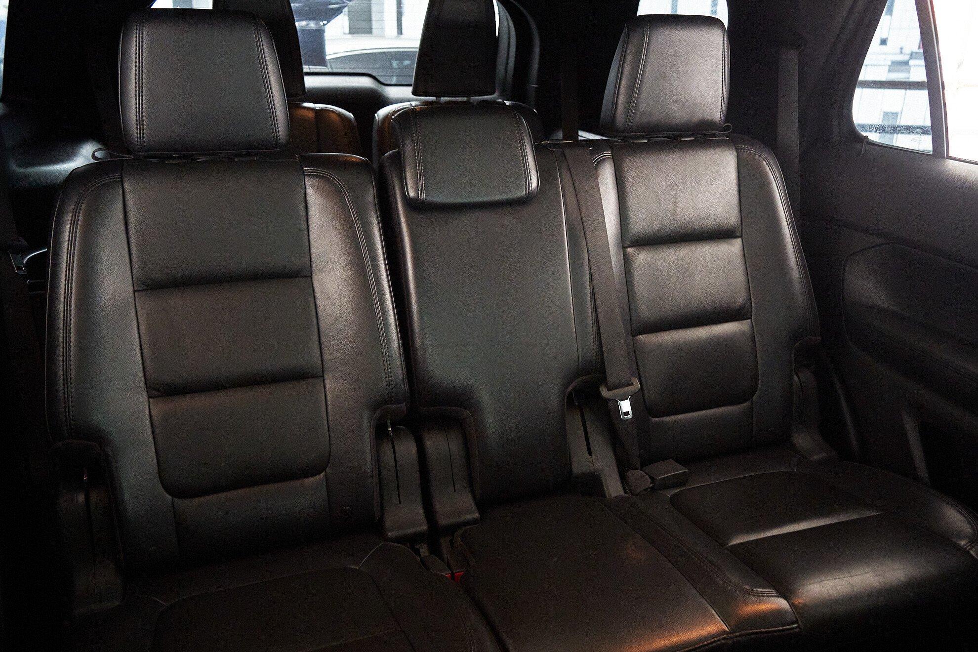 Ford Explorer 2014, серый