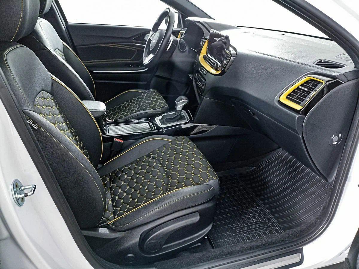 Kia XCeed 2021, белый