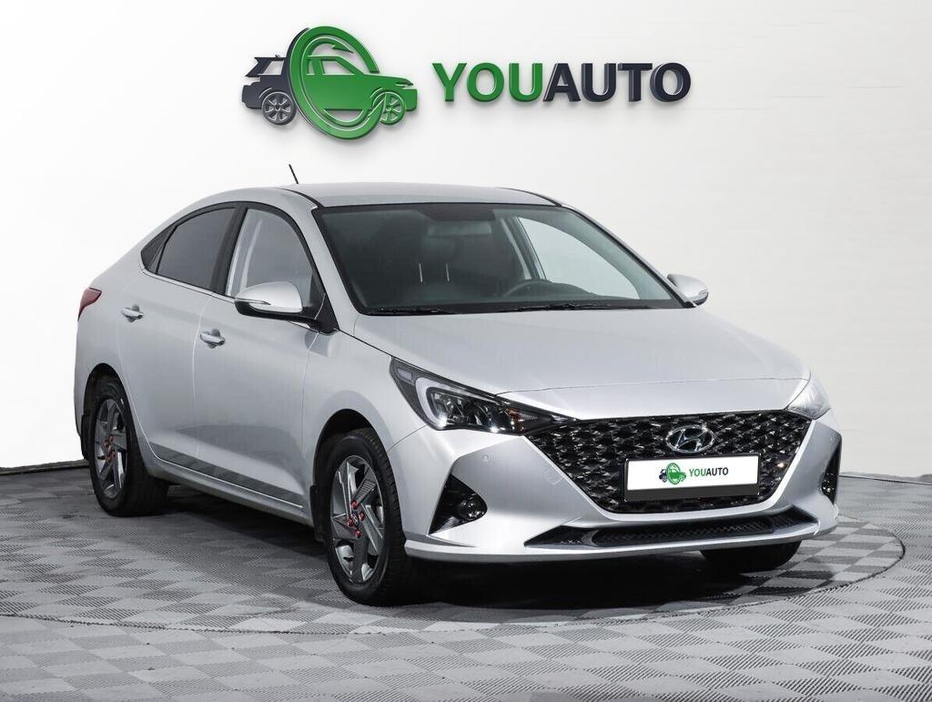 Hyundai Solaris 2022, серебряный