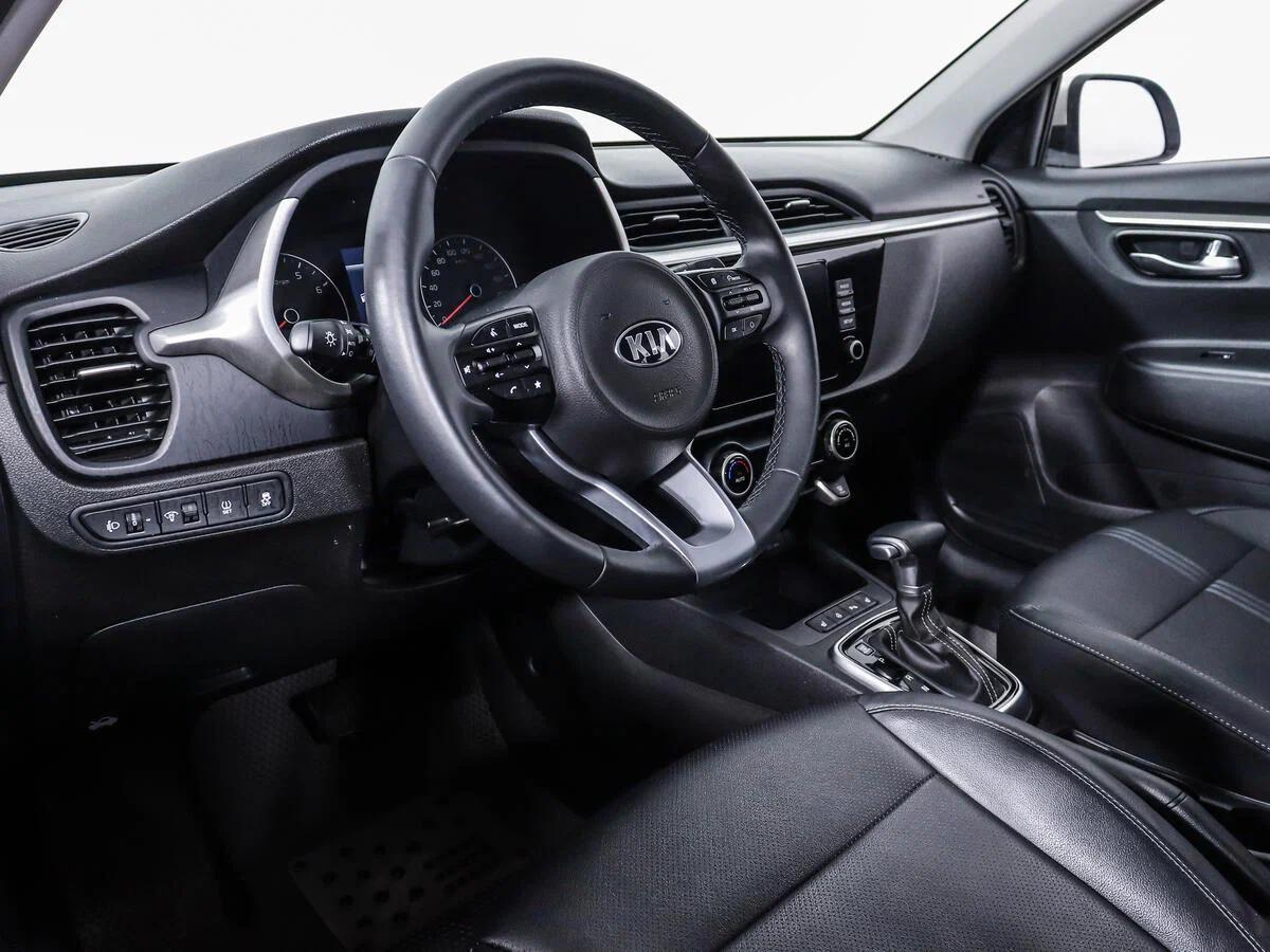 Kia Rio 2021, серебряный