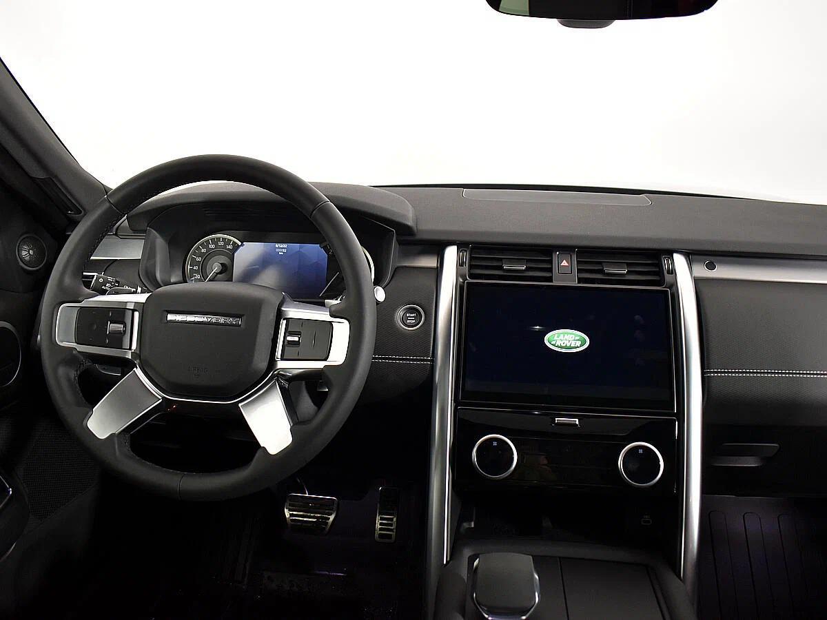 Land Rover Discovery 2021, черный