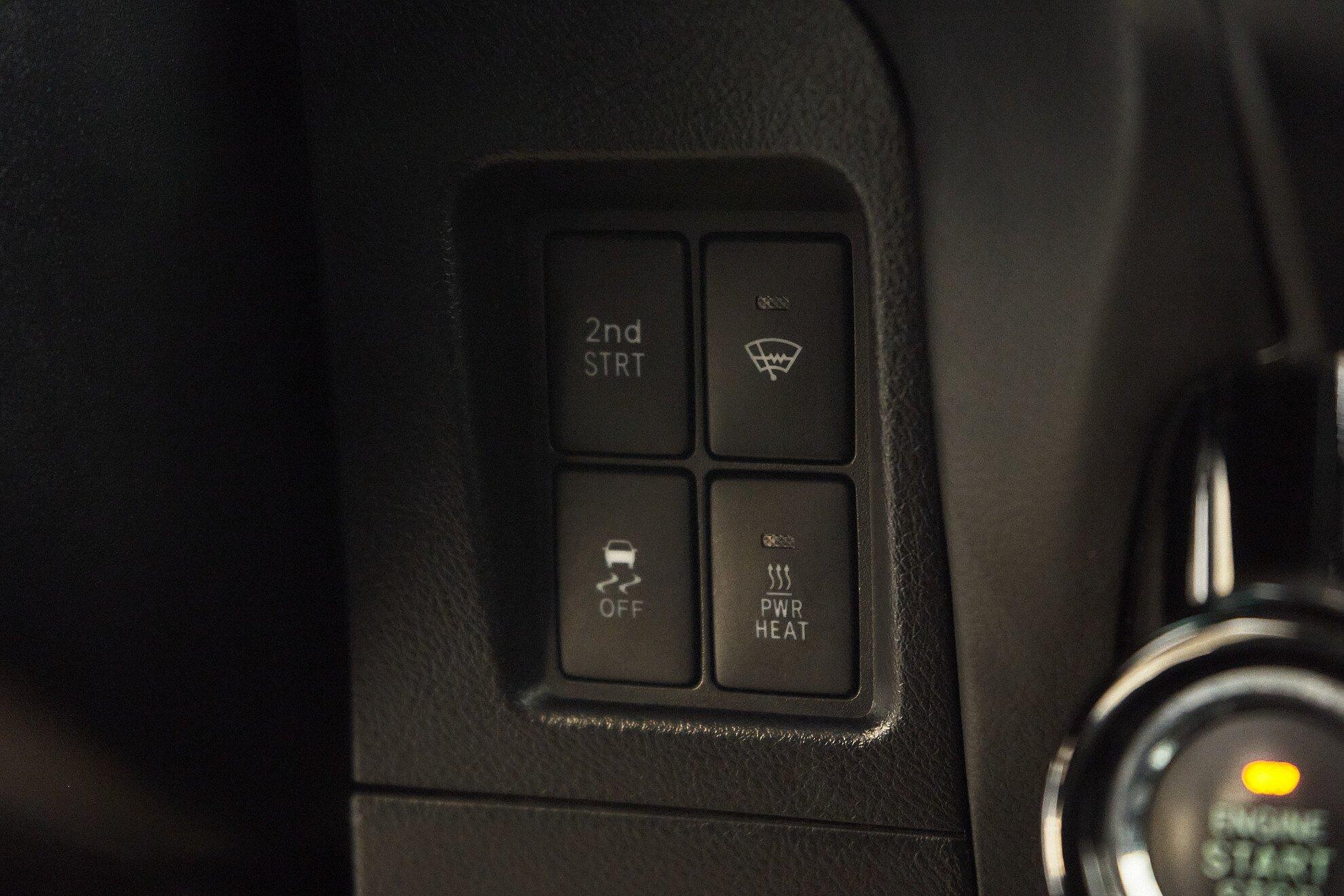 Toyota Land Cruiser Prado 2016, синий