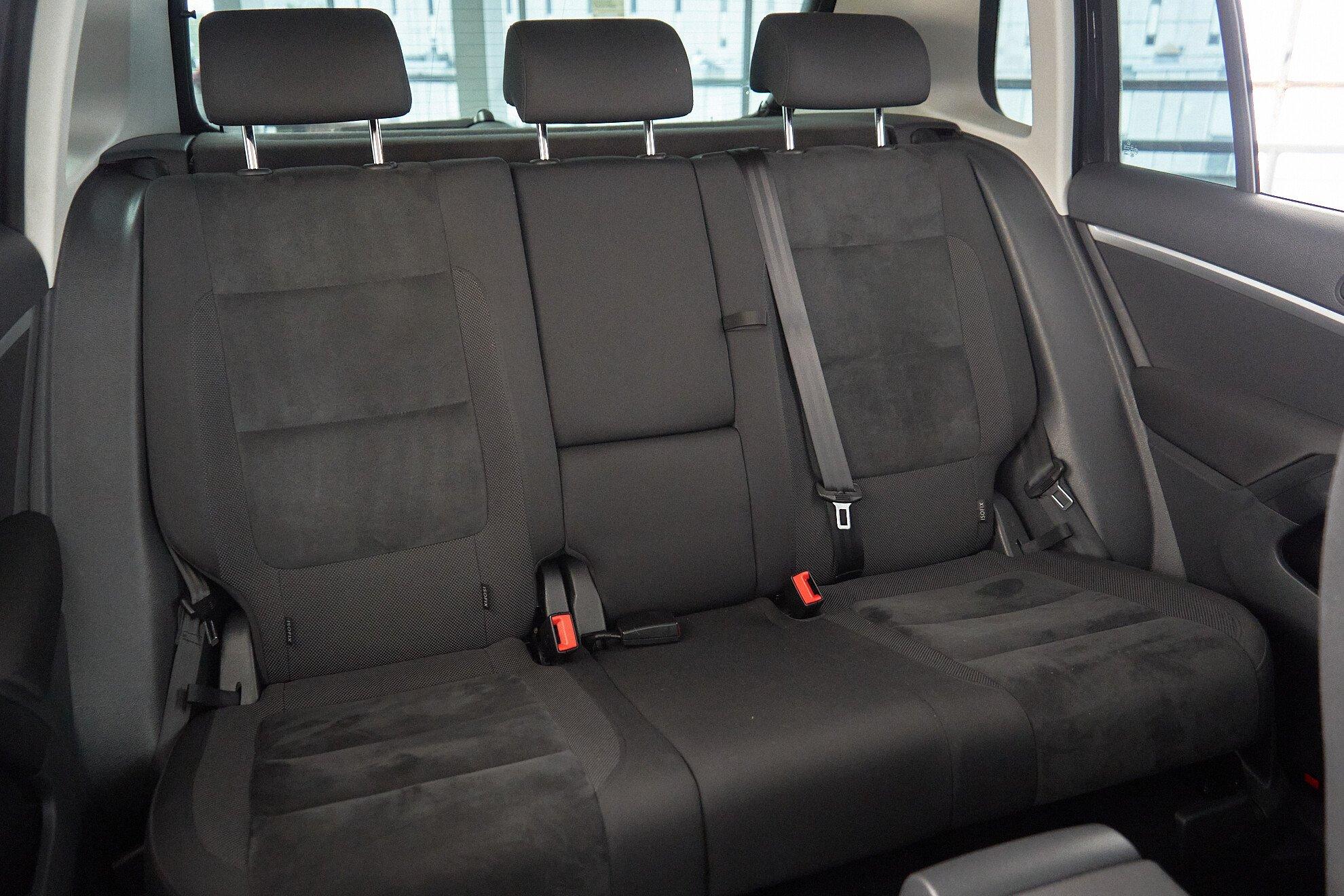 Volkswagen Tiguan 2013, черный