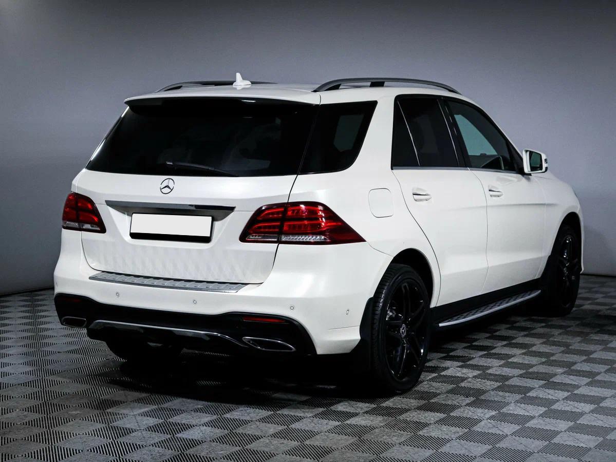 Mercedes-Benz GLE 2015, белый