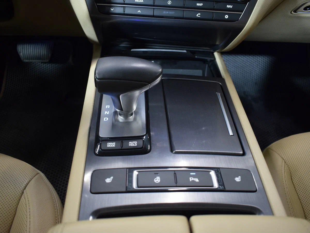 Genesis G80 2018, серый