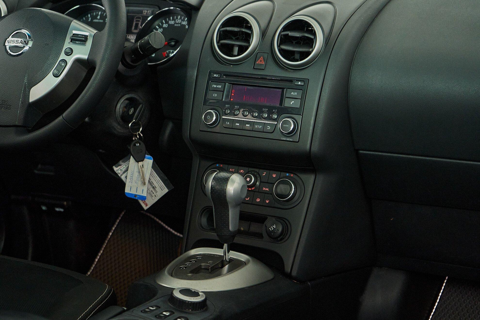 Nissan Qashqai+2 2013, белый