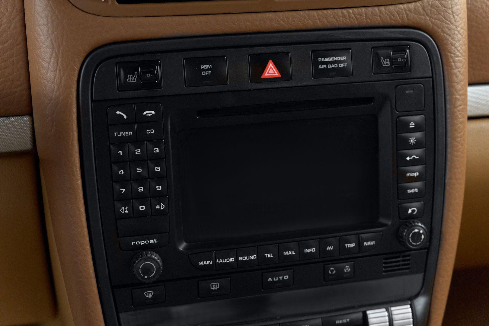 Porsche Cayenne 2009, зеленый