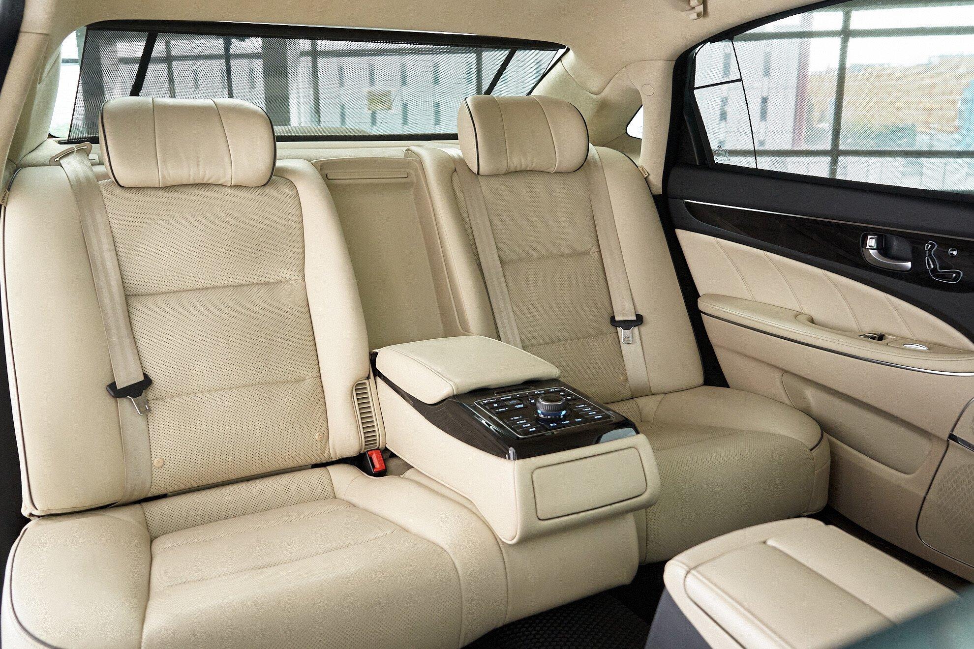 Hyundai Equus 2014, черный
