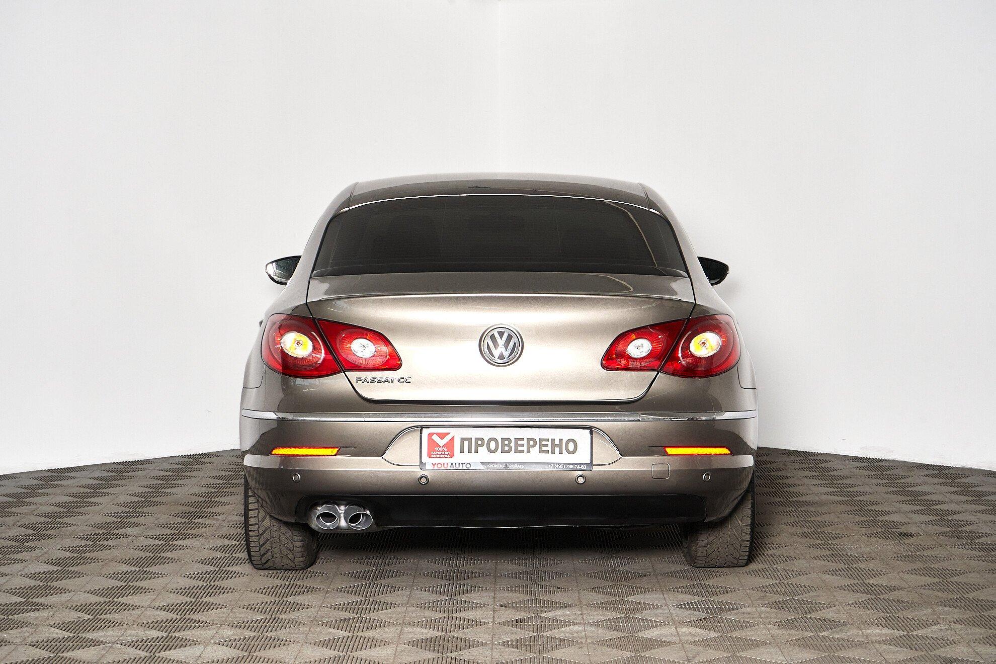 Volkswagen Passat CC 2011, бежевый