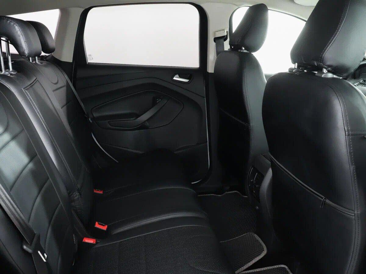 Ford Kuga 2019, белый