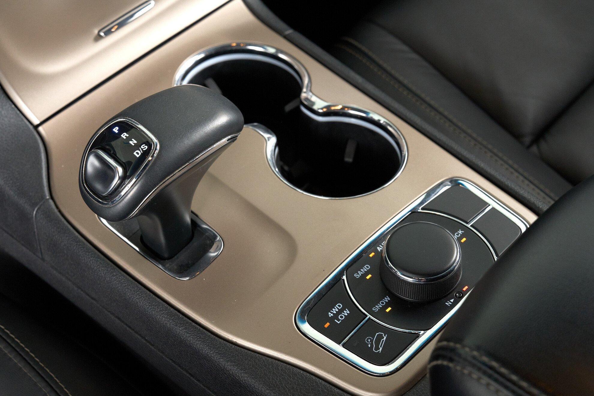 Jeep Grand Cherokee 2013, серый