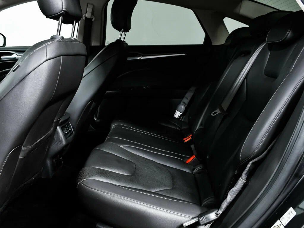 Ford Mondeo 2016, серый