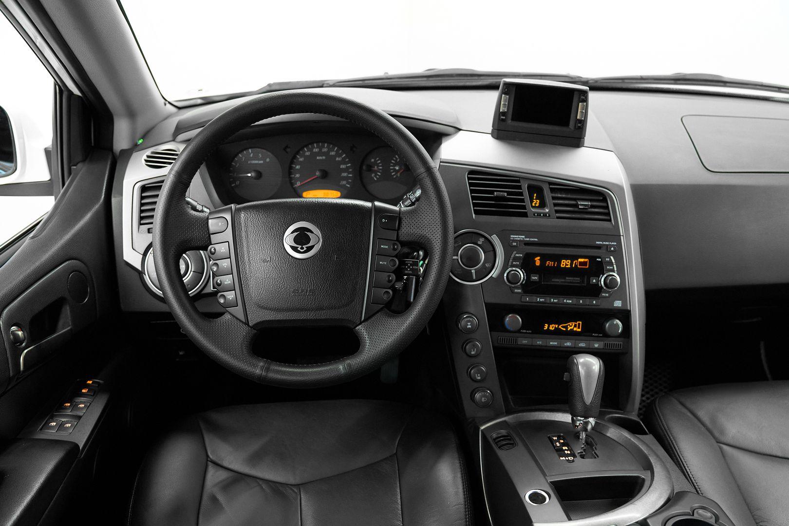SsangYong Kyron 2012, белый