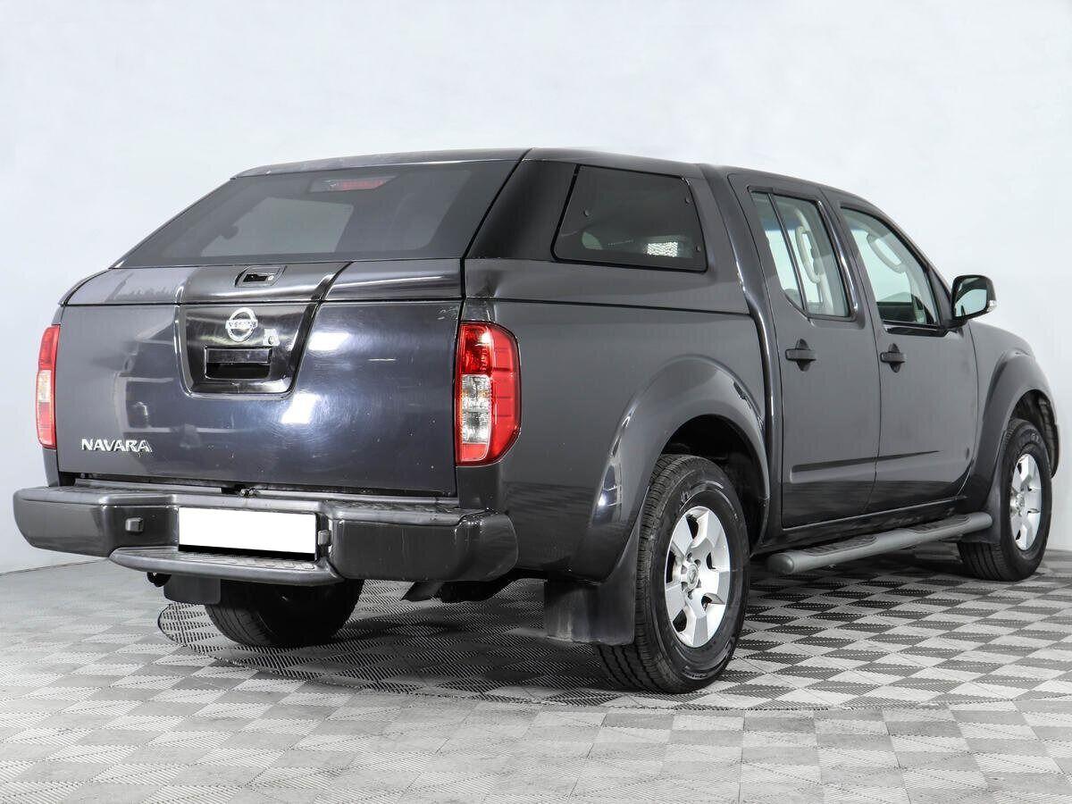 Nissan Navara (Frontier) 2009, серый