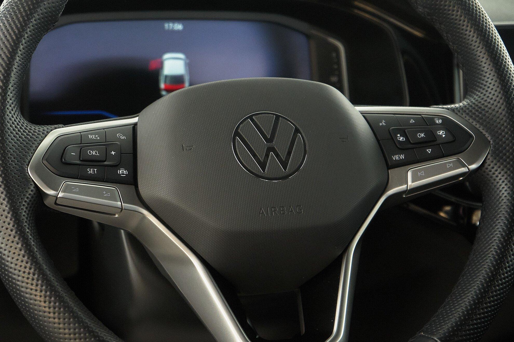 Volkswagen Polo 2021, белый